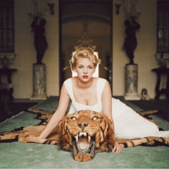 Meet your Posher, Lorrin - Picture 1 of 1